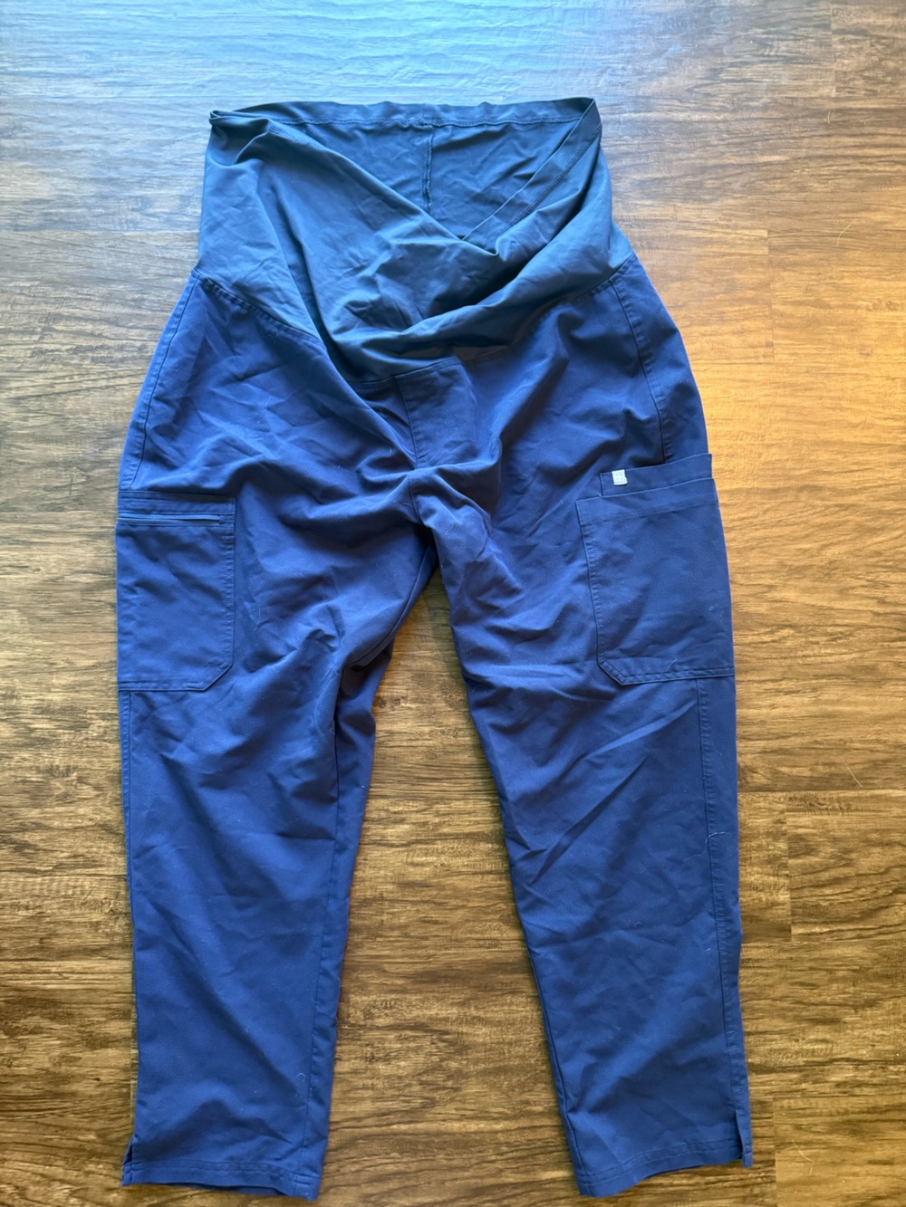 Figs women’s pregnancy scrub Pants in Navy Blue